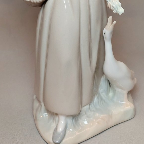 NAO By Lladro "Hungry Goose" Vintage Home/Office Collectible Statue Figurine - Picture 8 of 12